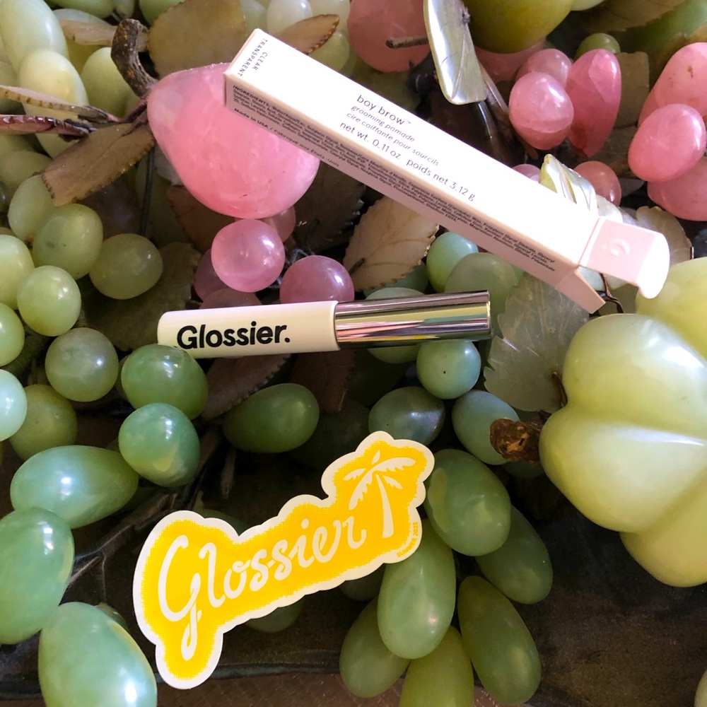 NWOT GLOSSIER item 🎀